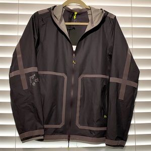 LULULEMON- ROBERT GELLER Take the Moment Jacket